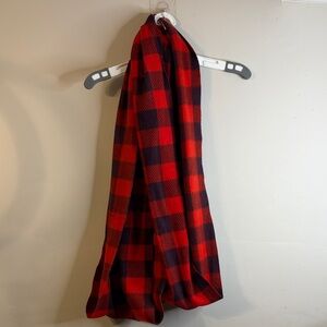 Set of 2 Old Navy Vibrant Red and Black infinity Scarves #126